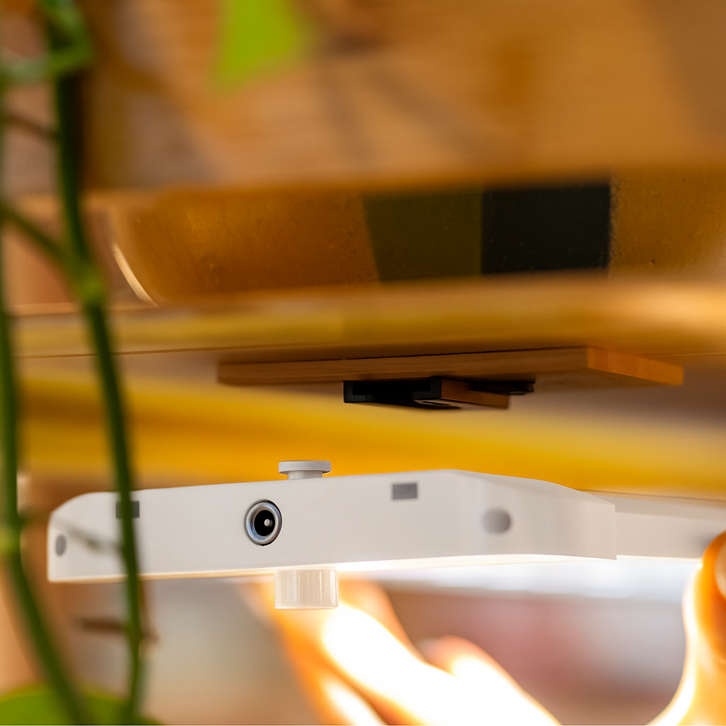 sun panel led grow light clipping onto shelf